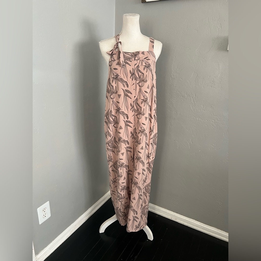 TAVIK Pink Floral jumpsuit SIZE S
